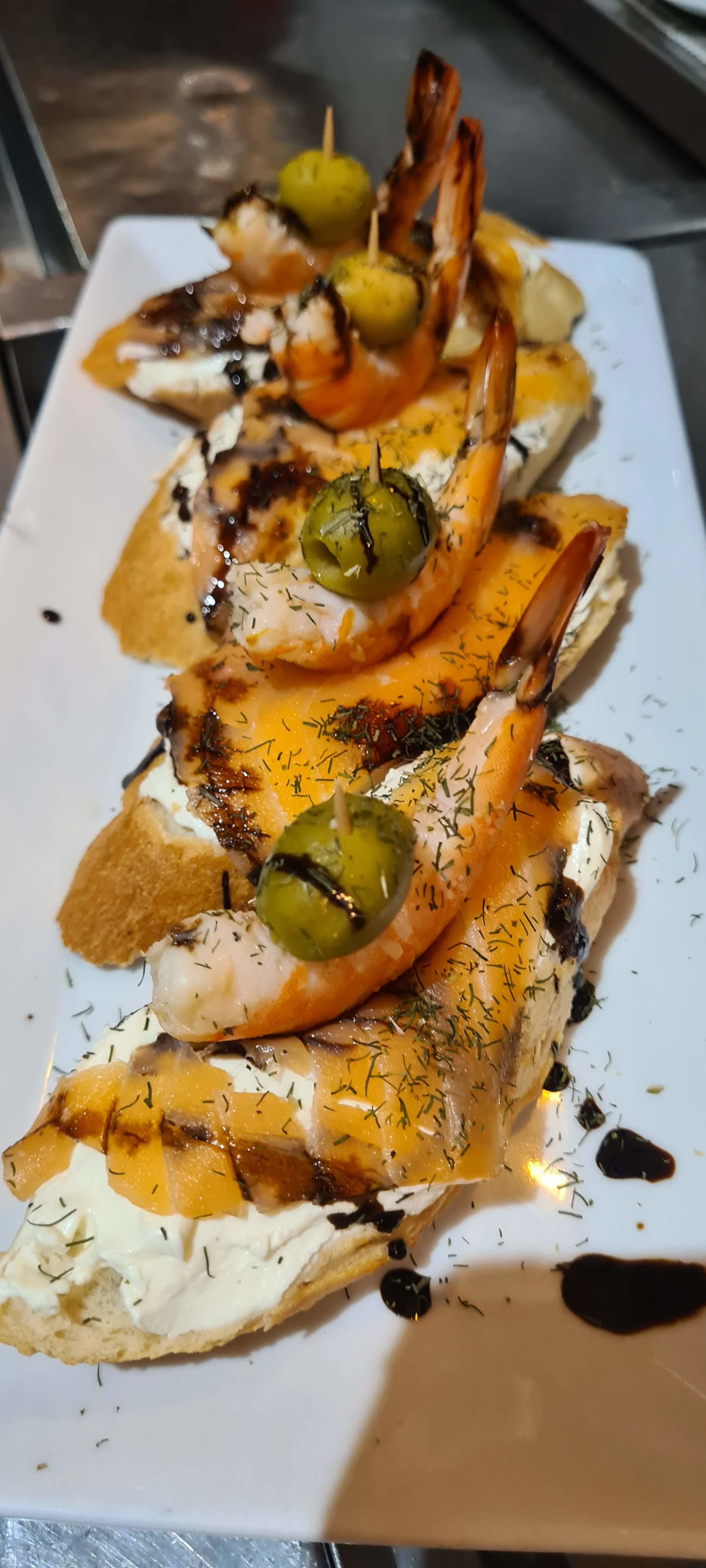 Pincho pote tapas, pinchos todos los jueves 